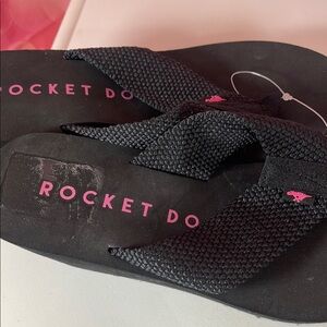 Rocket Dog Black and Pink Sandals
